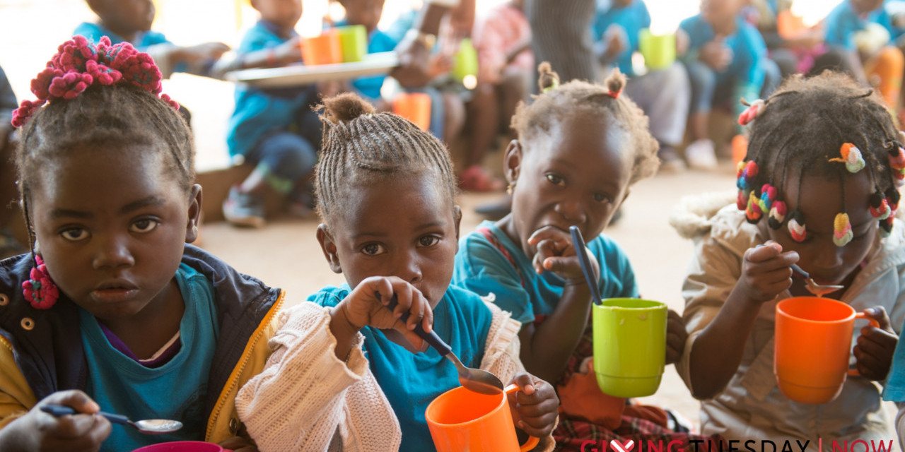 Givingtuesdaynow Warme Mahlzeit Für Kinder In Angola 